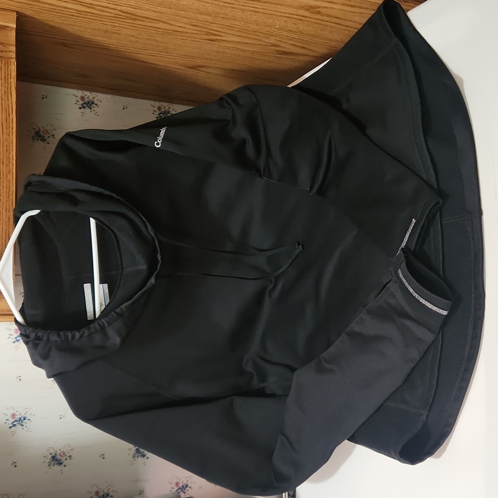 Columbia Womens black hoodie
